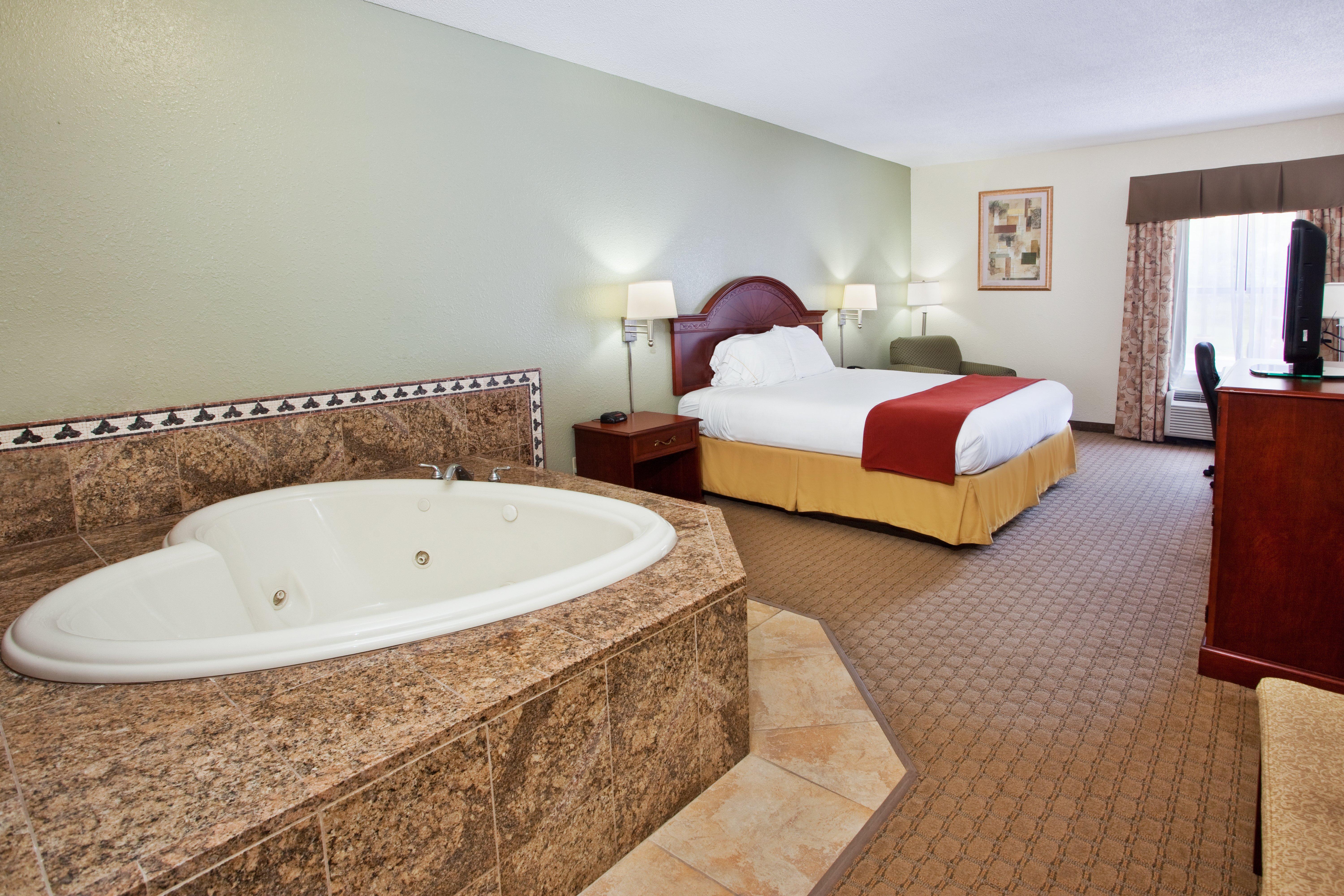 Holiday Inn Express Hotel & Suites Kimball, An Ihg Hotel Exterior photo
