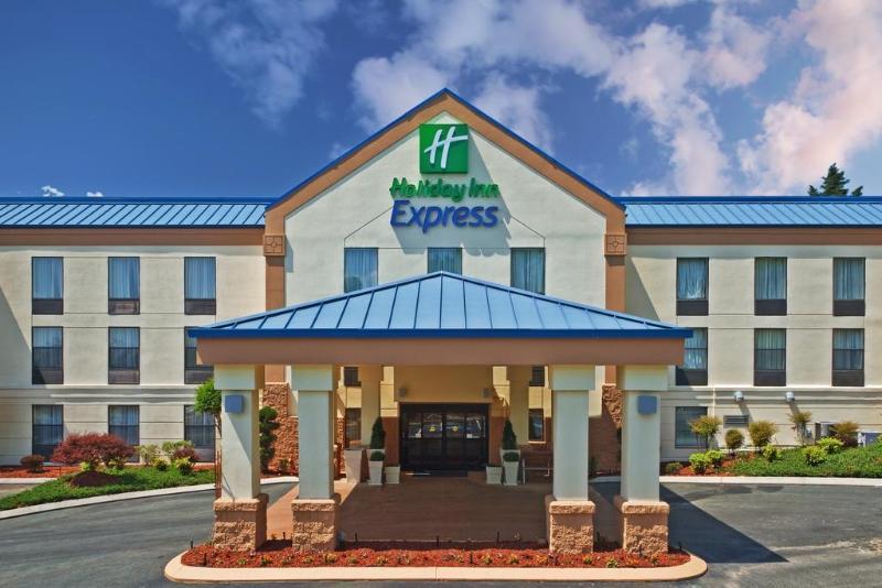 Holiday Inn Express Hotel & Suites Kimball, An Ihg Hotel Exterior photo